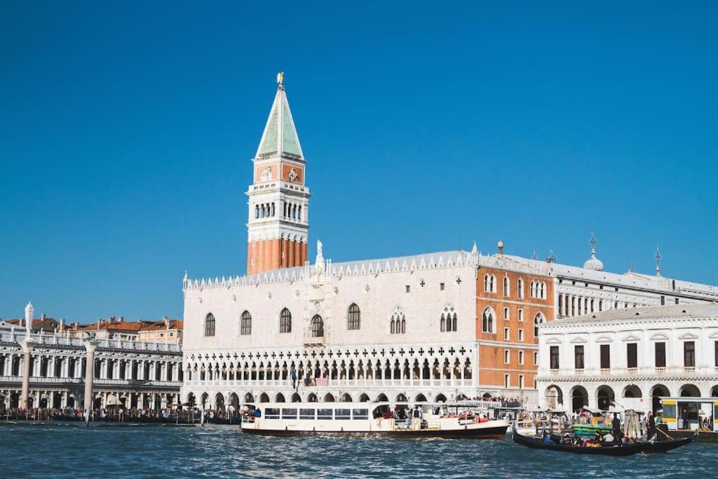 2 Min Da Piazza San Marco L-Home Venedig Eksteriør billede